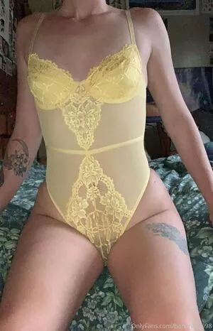 bananagirl98 / Bananataurus / Zack_lion / mss_mina nude photo #0047