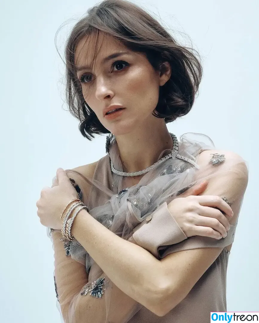 Banks голая photo #0119 (hernameisbanks)