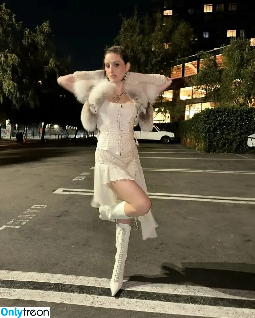 Banks голая photo #0134 (hernameisbanks)