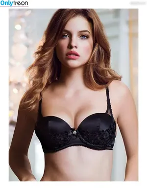 Barbara Palvin / realbarbarapalvin nude photo #1976
