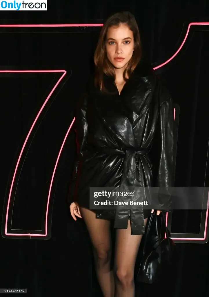 Barbara Palvin голая photo #1422 (realbarbarapalvin)