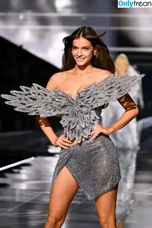 Barbara Palvin / realbarbarapalvin фото голая #2523