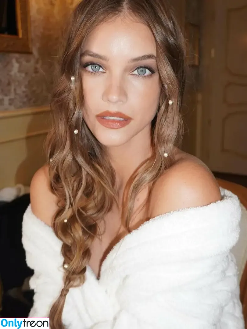 Barbara Palvin голая photo #2402 (realbarbarapalvin)