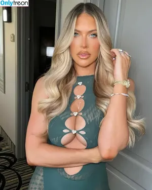 Barbie Blank / Kelly Kelly / TheBarbieBlank фото голая #1303