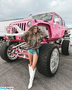 Barbiejeepgirl / barbiejeepgirl2.0 / barbiejeepgirll nude photo #0048