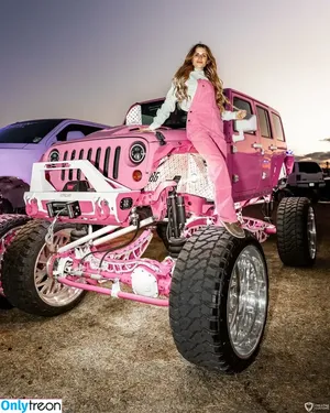 Barbiejeepgirl / barbiejeepgirl2.0 / barbiejeepgirll nude photo #0051