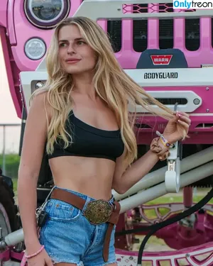 Barbiejeepgirl / barbiejeepgirl2.0 / barbiejeepgirll nude photo #0061