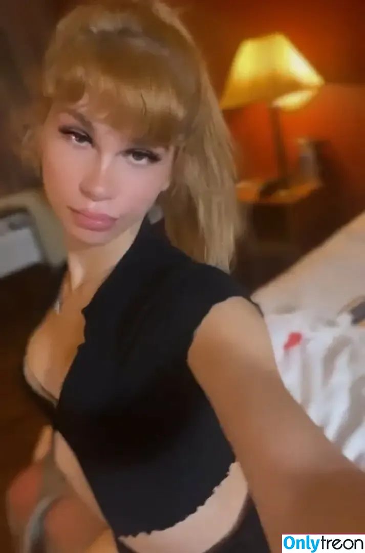 barbieswetdream nude photo #0002 (itybitytittiess / liyannaswrld)