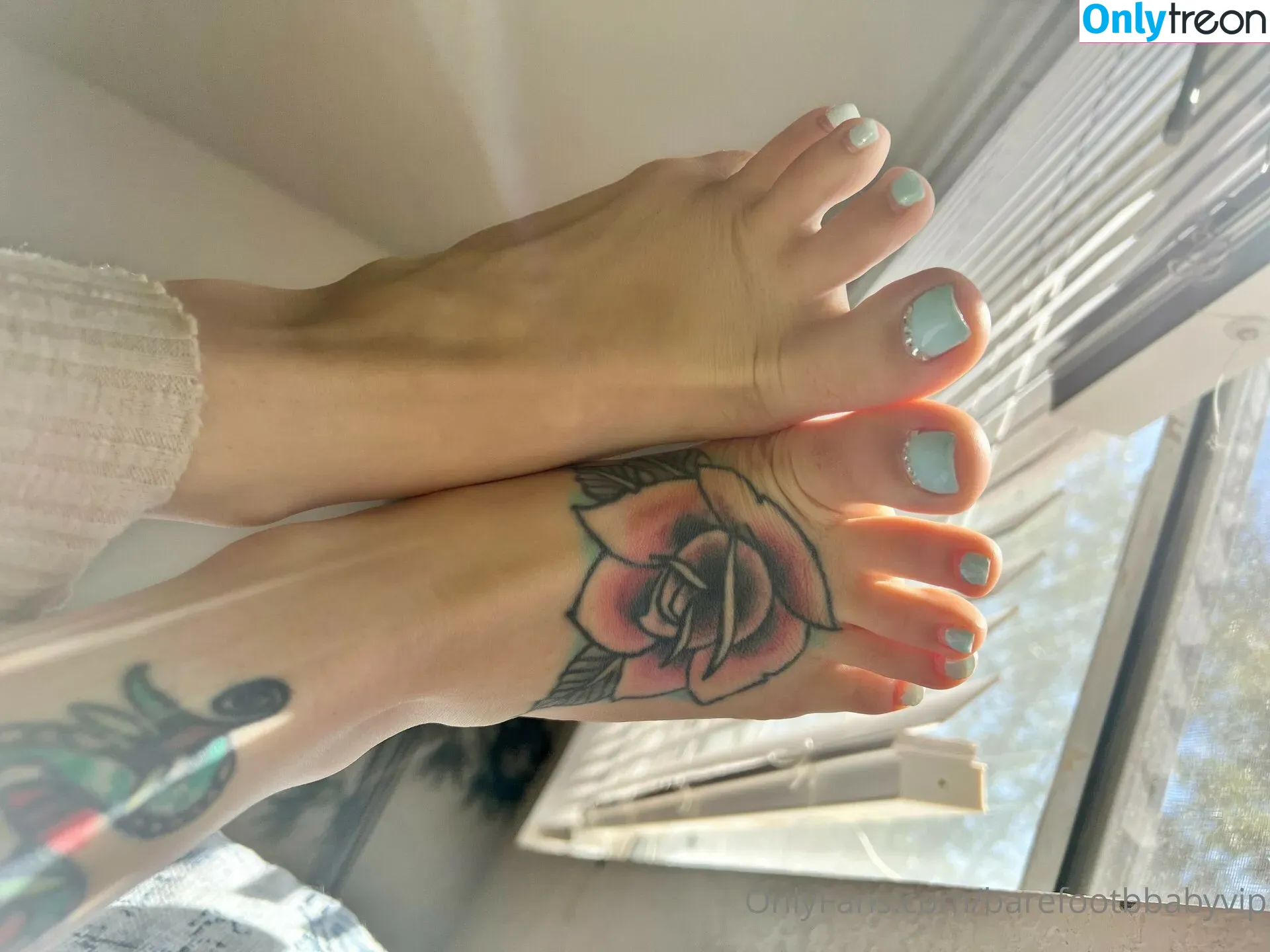 Barefootbbabyvip голая photo #0010 (Taylor / barefootbaybee)