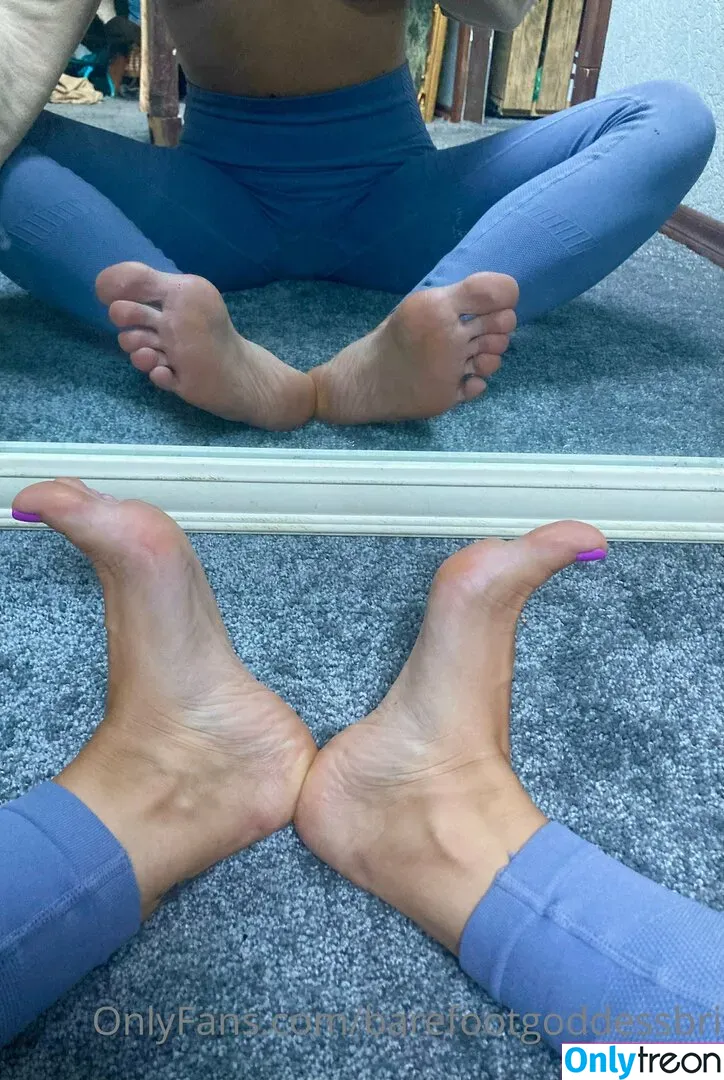 barefootgoddessbri nude photo #0033 (barefootgoddesss)