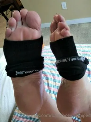 barefootworshiped / barefoot_sites фото голая #0012