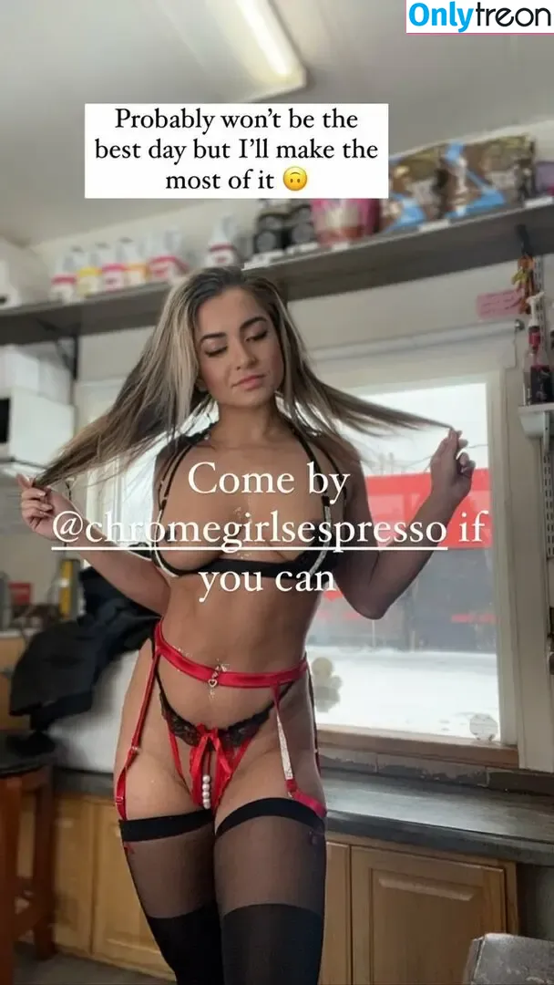 Barista Alexis голая photo #0010 (baristalexispdx / corinnealexispdx)