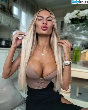 Baronova Tati / Tati Kat / _baronova__ / tatikatxx фото голая #0018