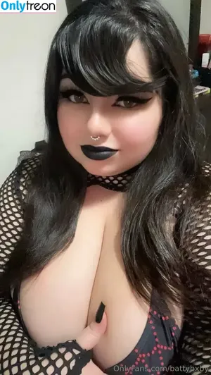 battybxby / batty.bxby nude photo #0001
