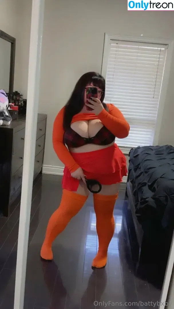 battybxby nude photo #0069 (batty.bxby)