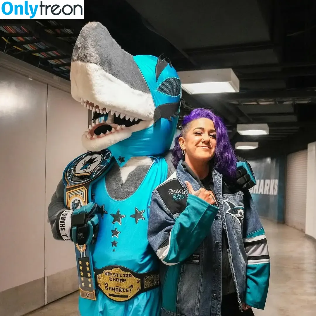 Bayley nude photo #1246 (Pamela Rose Martinez / bayley.r / itsmebayley)
