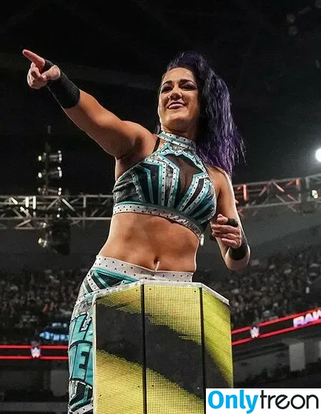 Bayley nude photo #1402 (Pamela Rose Martinez / bayley.r / itsmebayley)