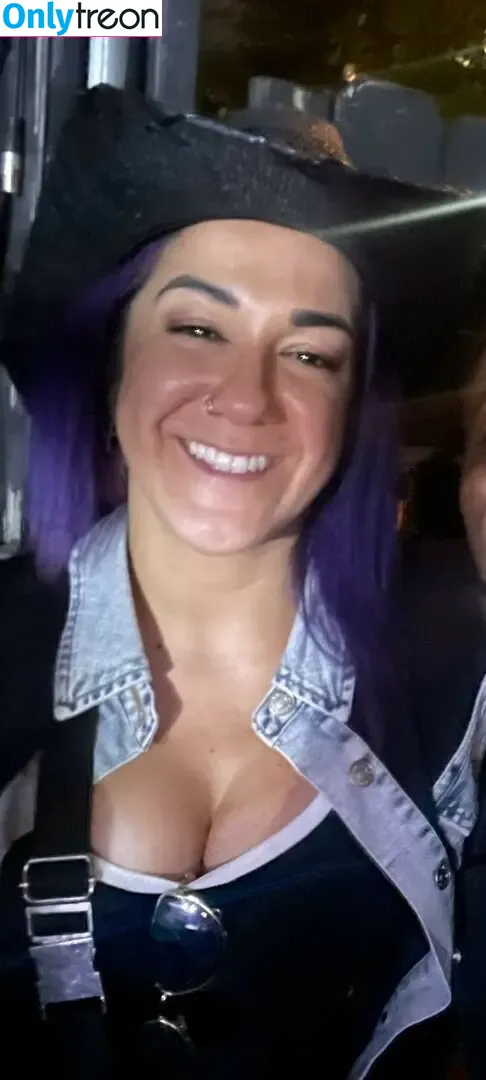 Bayley nude photo #1605 (Pamela Rose Martinez / bayley.r / itsmebayley)