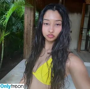 Bbtrickz / belizekazi nude photo #0106