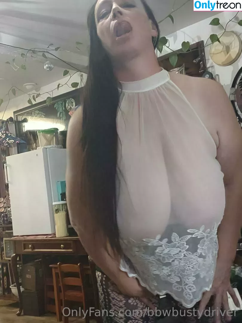 bbwbustydriver nude photo #0066 (hippychick7609)