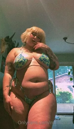 bbwgoddessmilo / inside_my_universe nude photo #0072