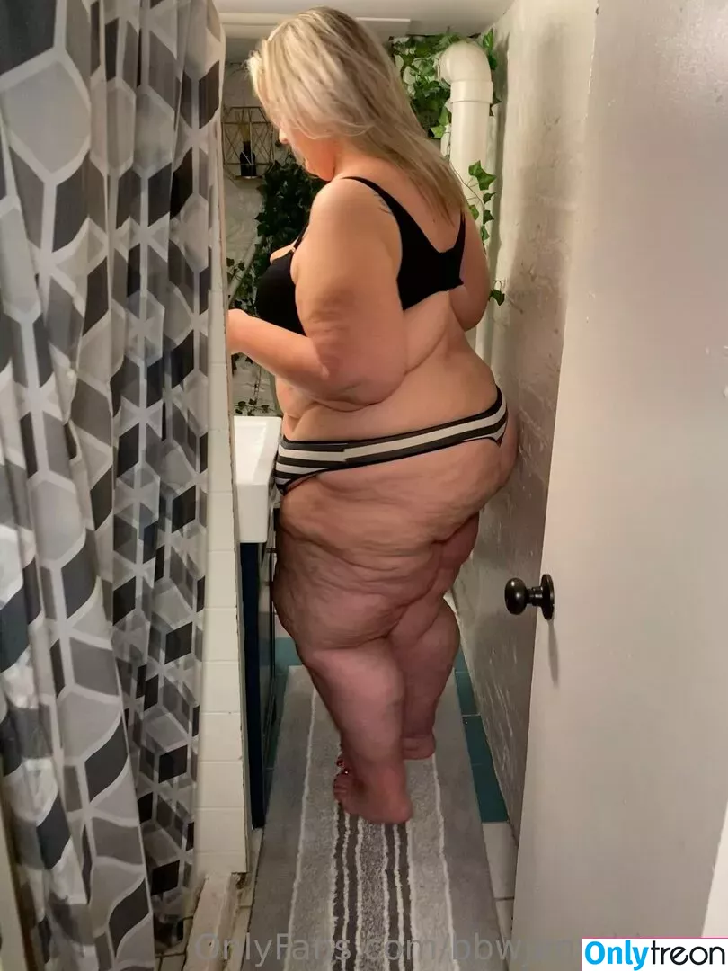 bbwjenythixson nude photo #0073 (whatisthemaximumcapacityonthis)