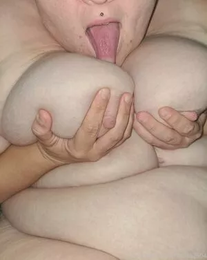 bbwkat69 / kat1ta89 nude photo #0034