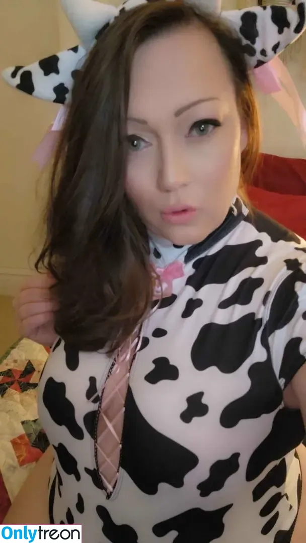 Bbwqueenbeee голая photo #0001 (bbwqueenbee / thequeenbeeof)