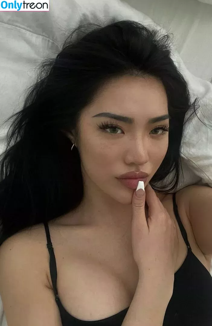 Bbyambi nude photo #0003 (Amberly yang / ambi_baby / ambie)