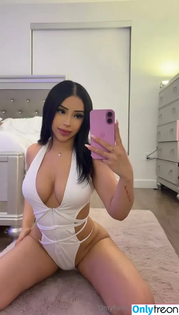 Bbyarielll nude photo #0027 (ariellmarriee / babyariel)