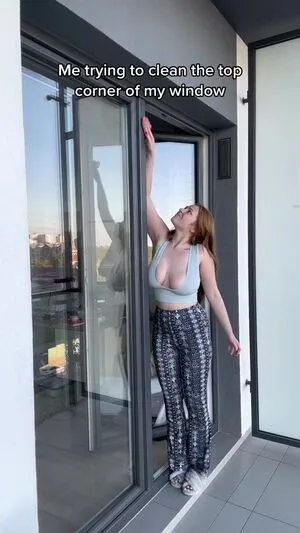 bbydollsaffron / saffrongoescrazy / saffronmartinez nude photo #0003
