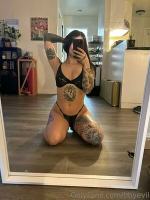  nude photo #0001