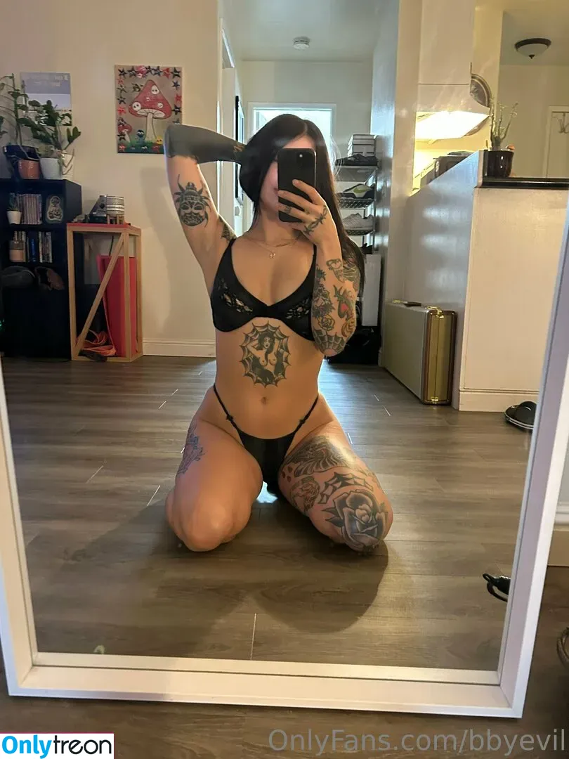 bbyevil голая photo #0001 (bbyevil)