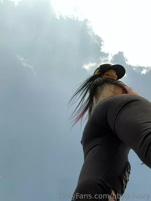 bbyg.ivory / ivorybabyofficial nude photo #0007