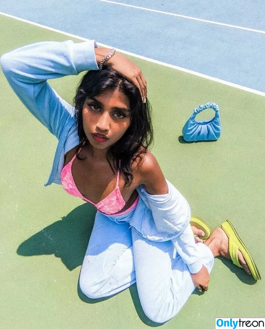 bbyg6rl nude photo #0405 (bbygrll)