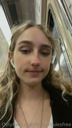 bbygirljulesfree / bbygirljules nude photo #0011