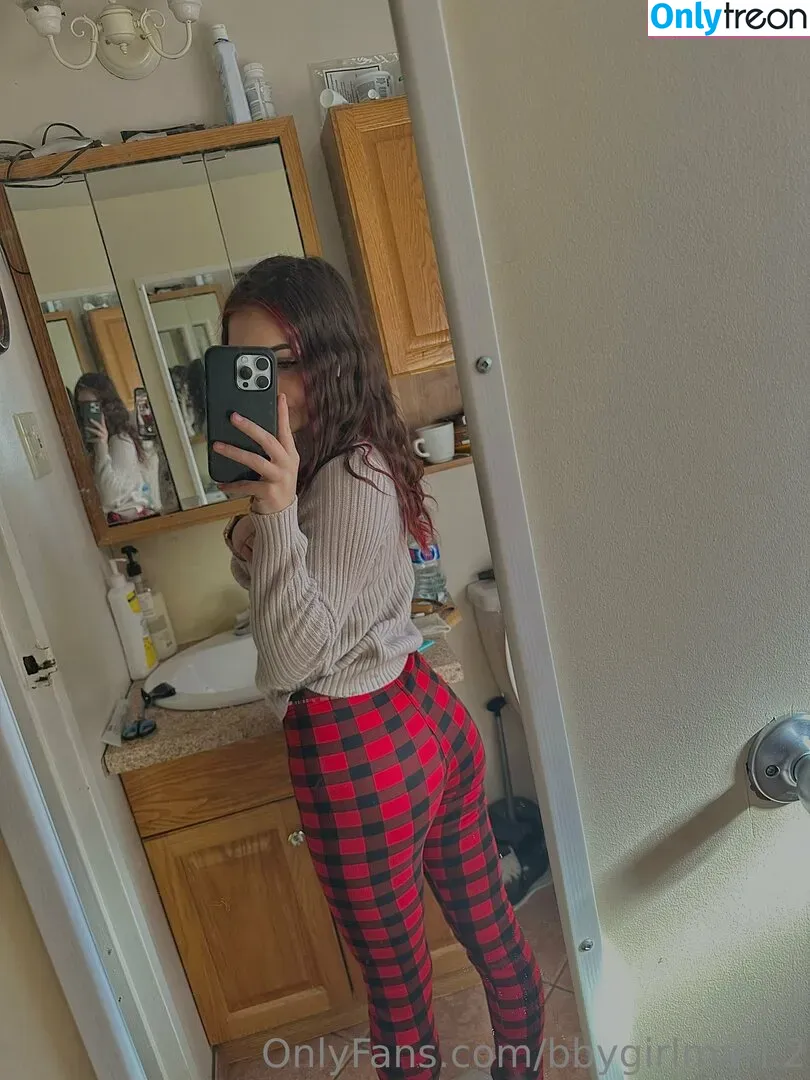bbygirlmari.2 nude photo #0017 (bbygirllmari)
