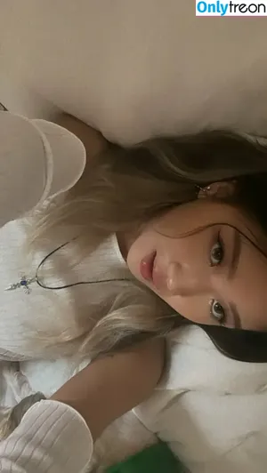  nude photo #0002