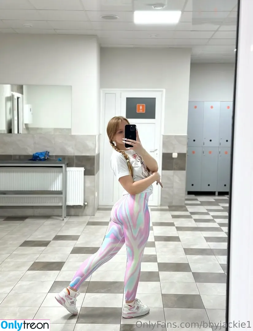 bbyjackie1 nude photo #0008 (ariella_cream / bbyjackie.1 / bbyjackievip)