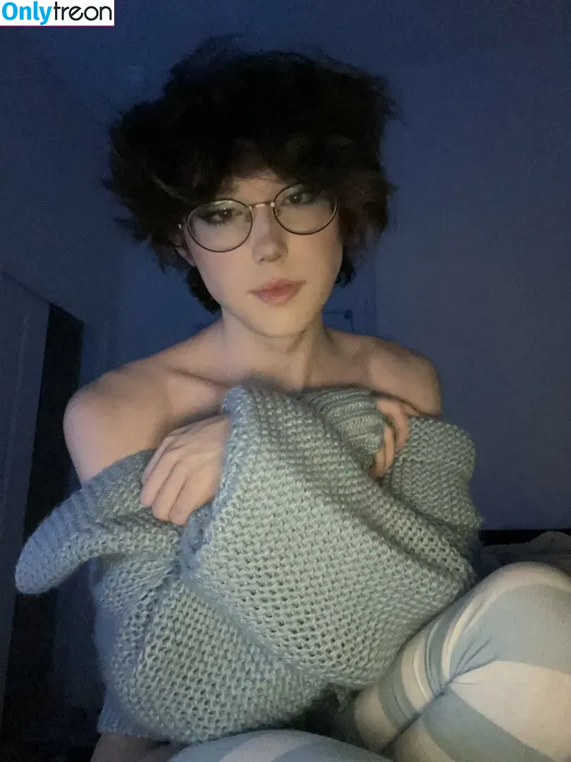Bbykoda nude photo #0007 (bbyk0da / bbykodak)