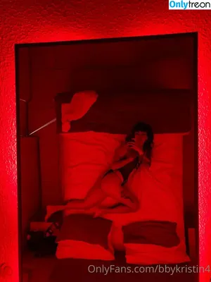  nude photo #0004