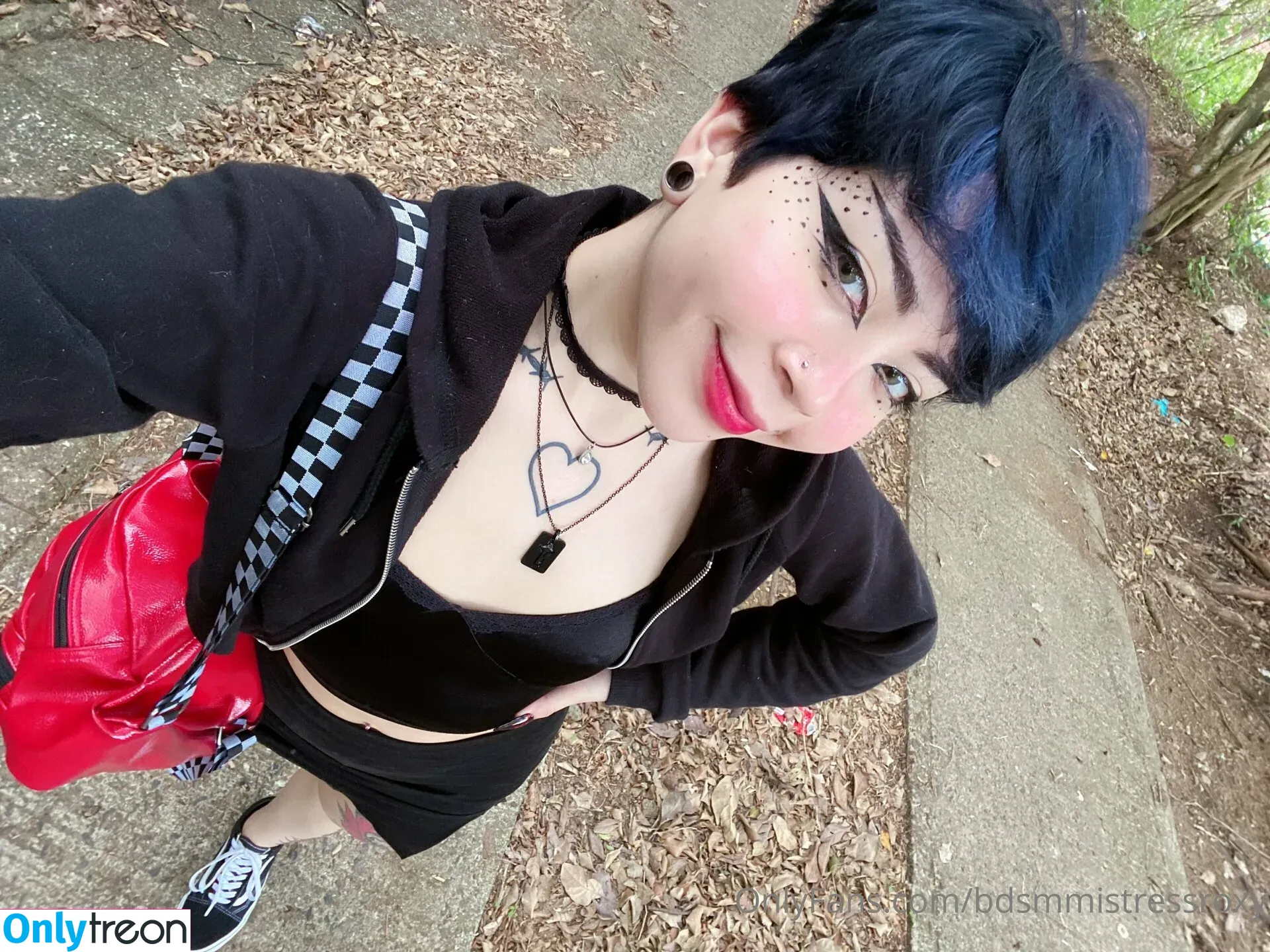 bdsmmistressroxy nude photo #0117 (bdsmmistressroxy)