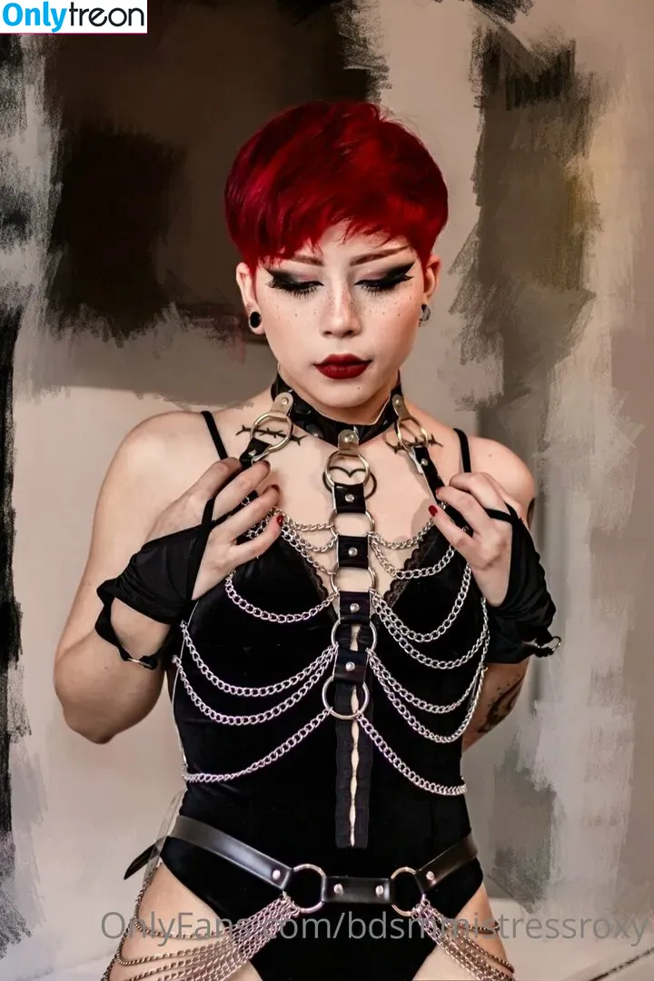 bdsmmistressroxy nude photo #0121 (bdsmmistressroxy)