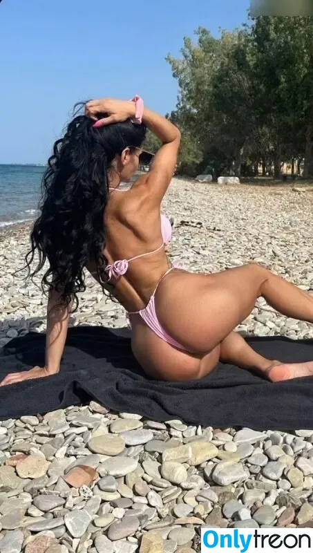 Beach nude photo #0911 (Beach)