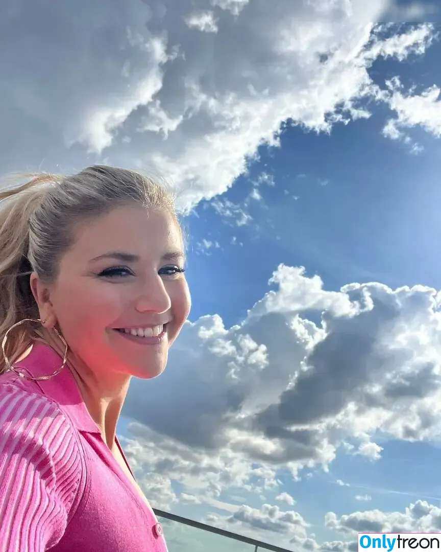 Beatrice Egli голая photo #0606 (beatrice_egli_offiziell)