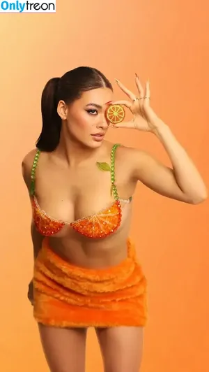 Beatriz Reis / beatrizreisbrasil nude photo #0027
