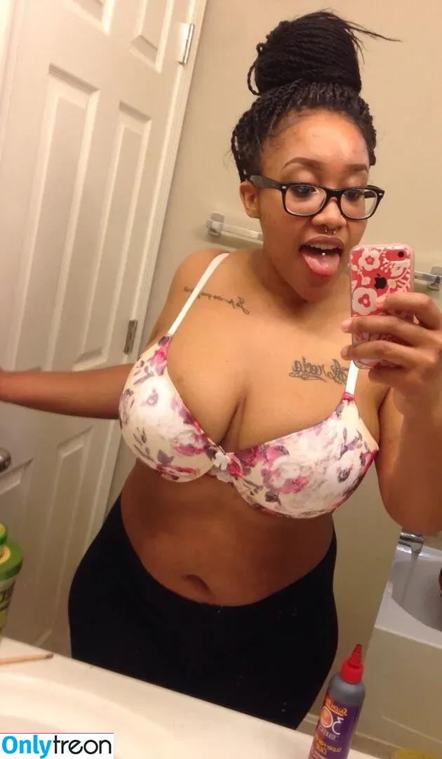 beautifulflowerchild nude photo #0022 (wondergirll)
