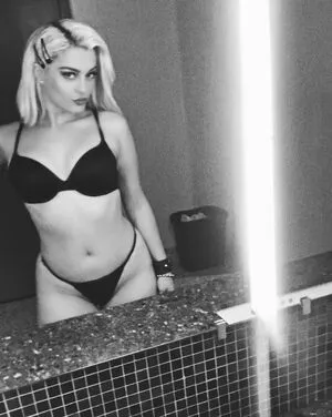 Bebe Rexha / beberexha / skylinevexx nude photo #0375