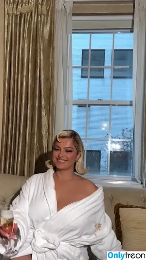 Bebe Rexha / beberexha / skylinevexx nude photo #0860