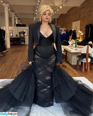 Bebe Rexha / beberexha / skylinevexx фото голая #0879